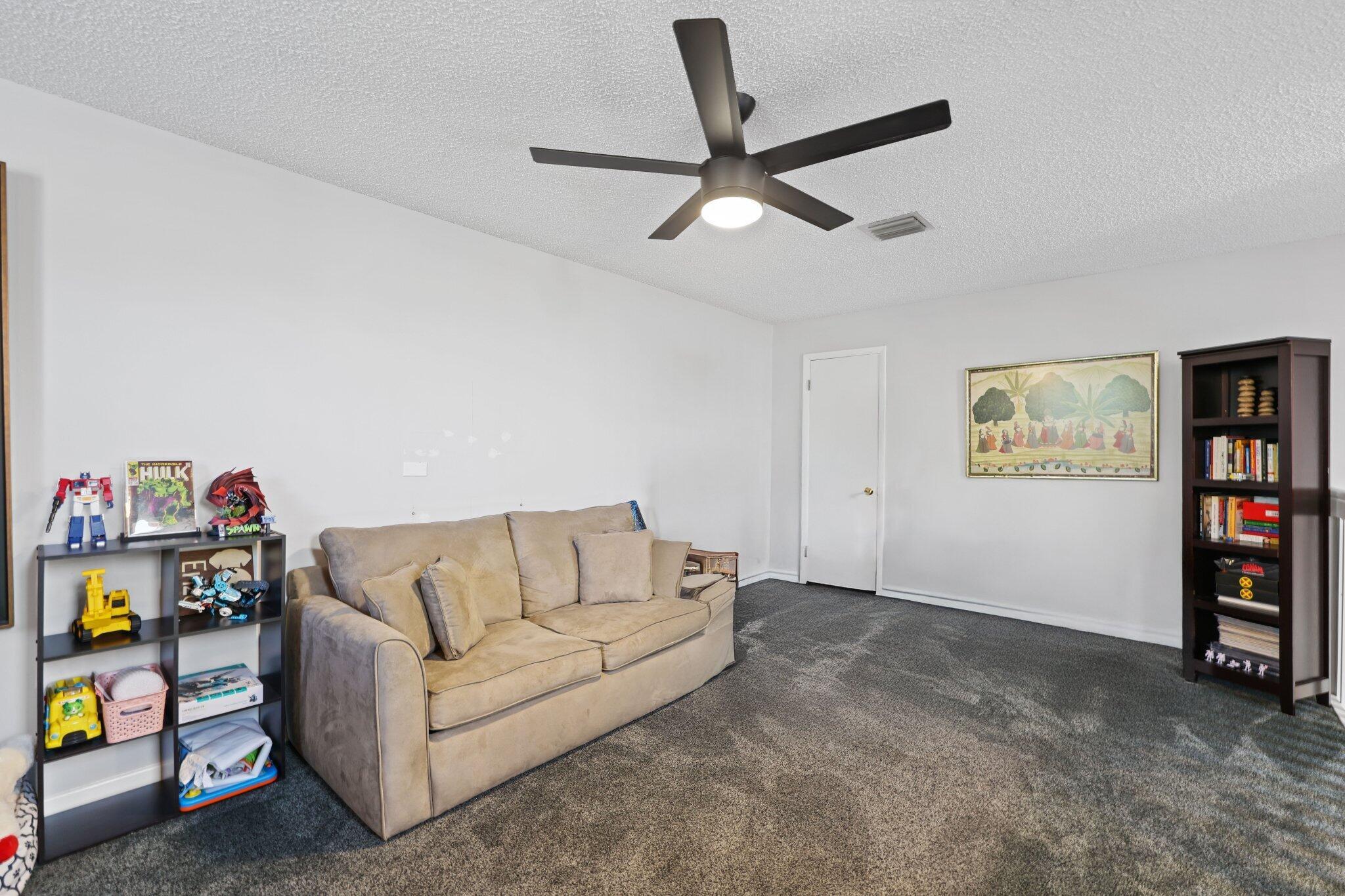 LA BONNE VIE AT PALM-AIRE - Residential