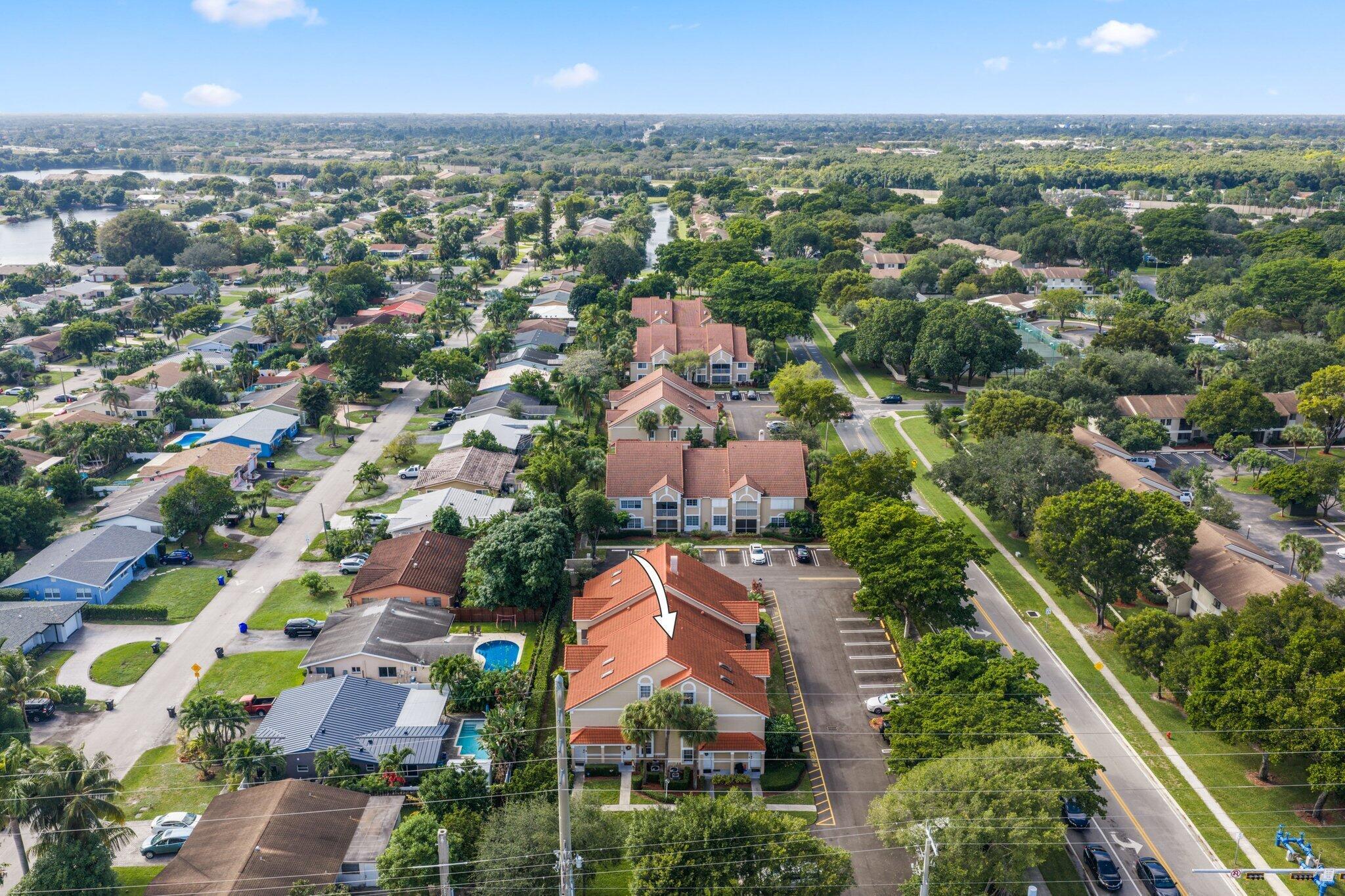 LA BONNE VIE AT PALM-AIRE - Residential