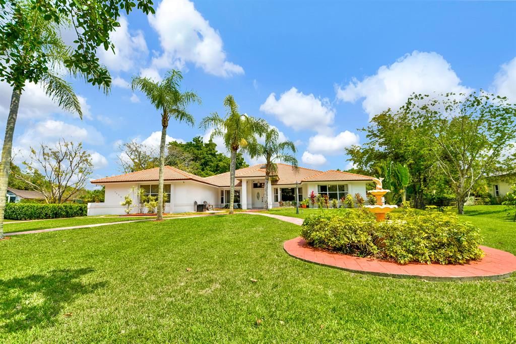Photo of 5928 NW 77 Ter Terrace, Parkland, FL 33067 (MLS # R10709160)