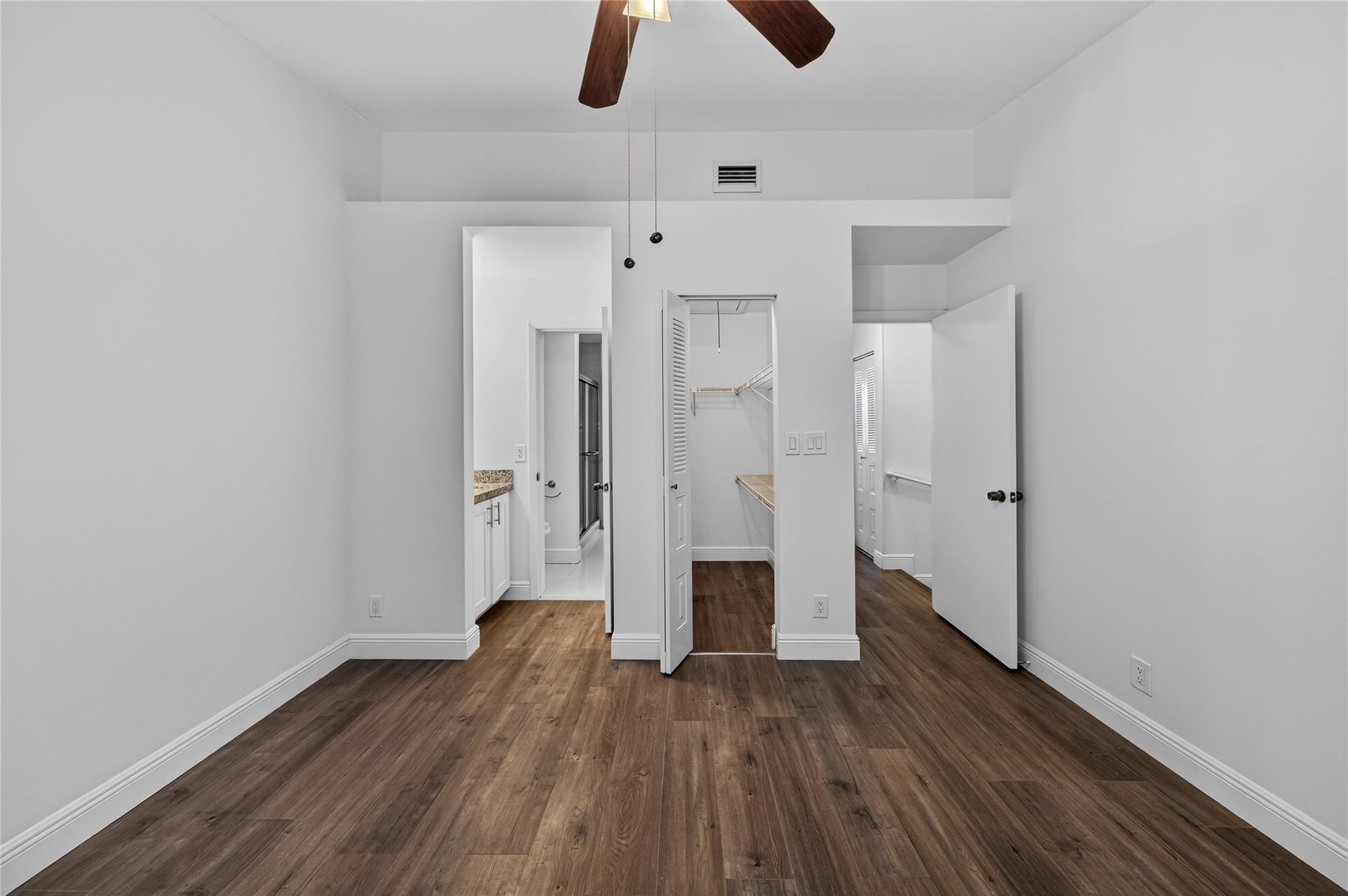 EDGEWATER TOWNHOMES - Residential