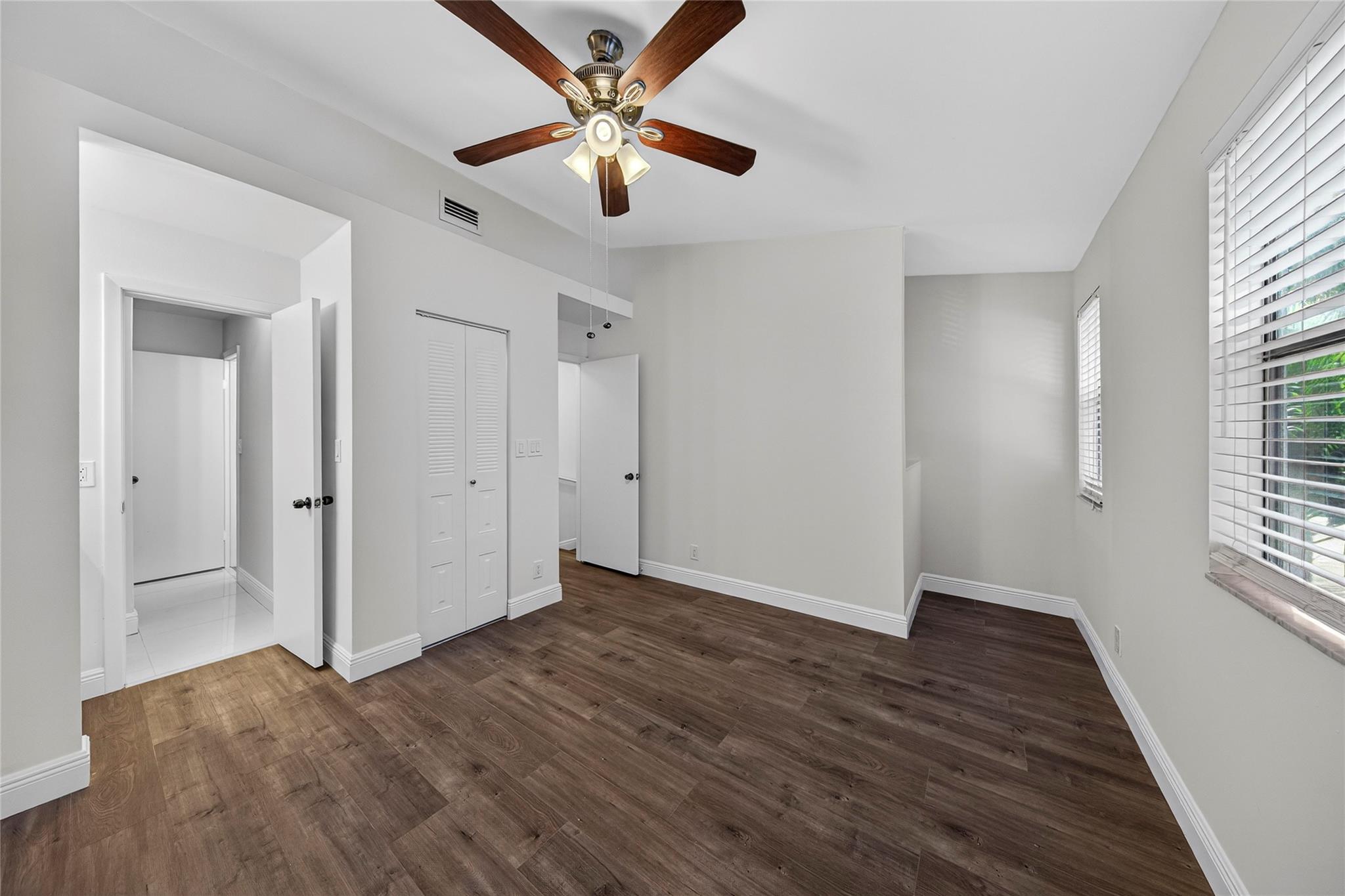 EDGEWATER TOWNHOMES - Residential