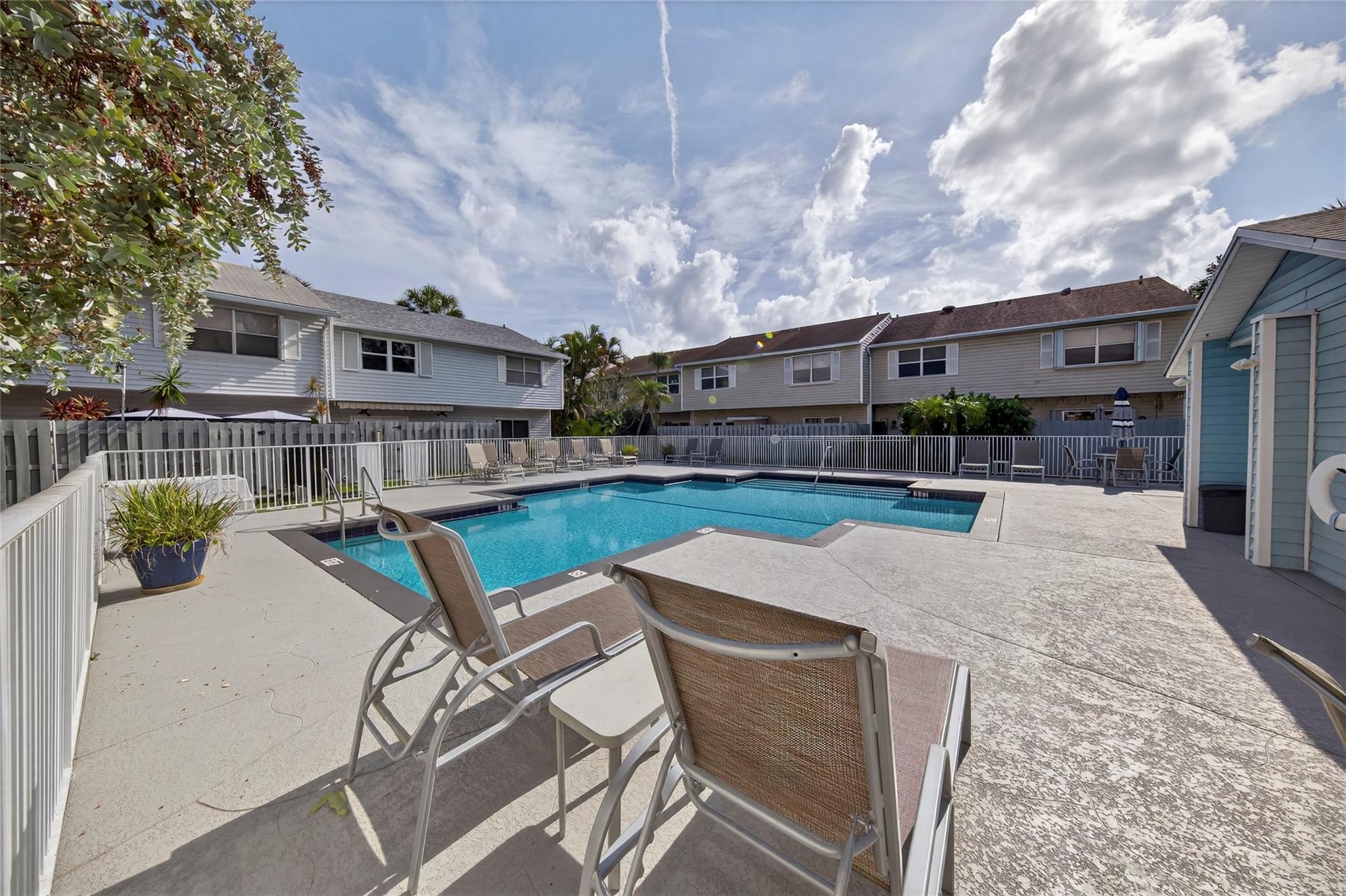 EDGEWATER TOWNHOMES - Residential