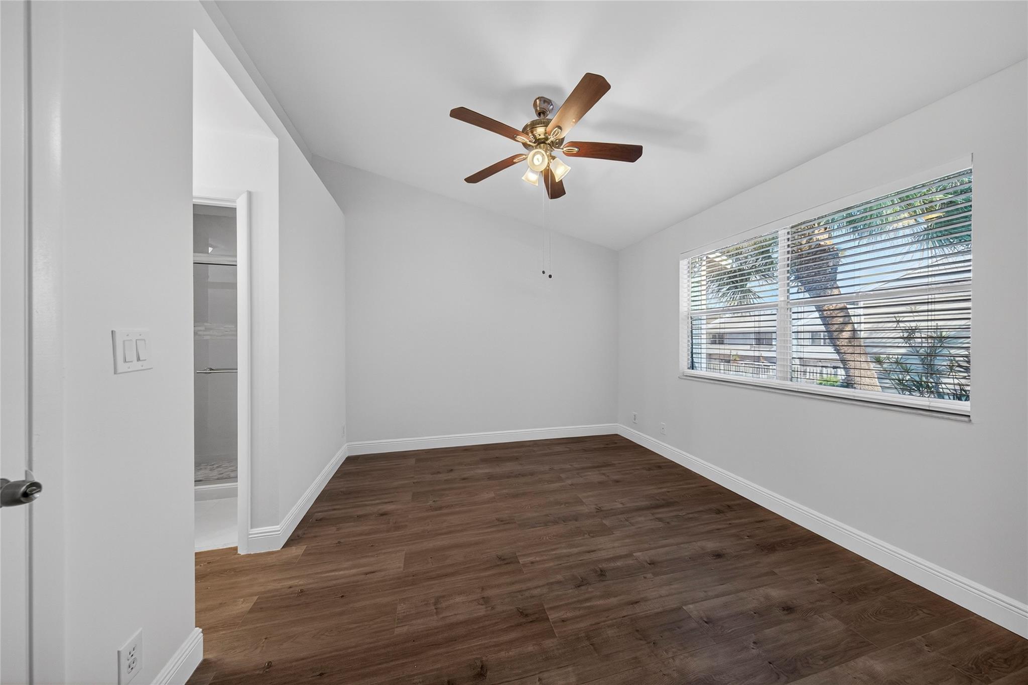 EDGEWATER TOWNHOMES - Residential