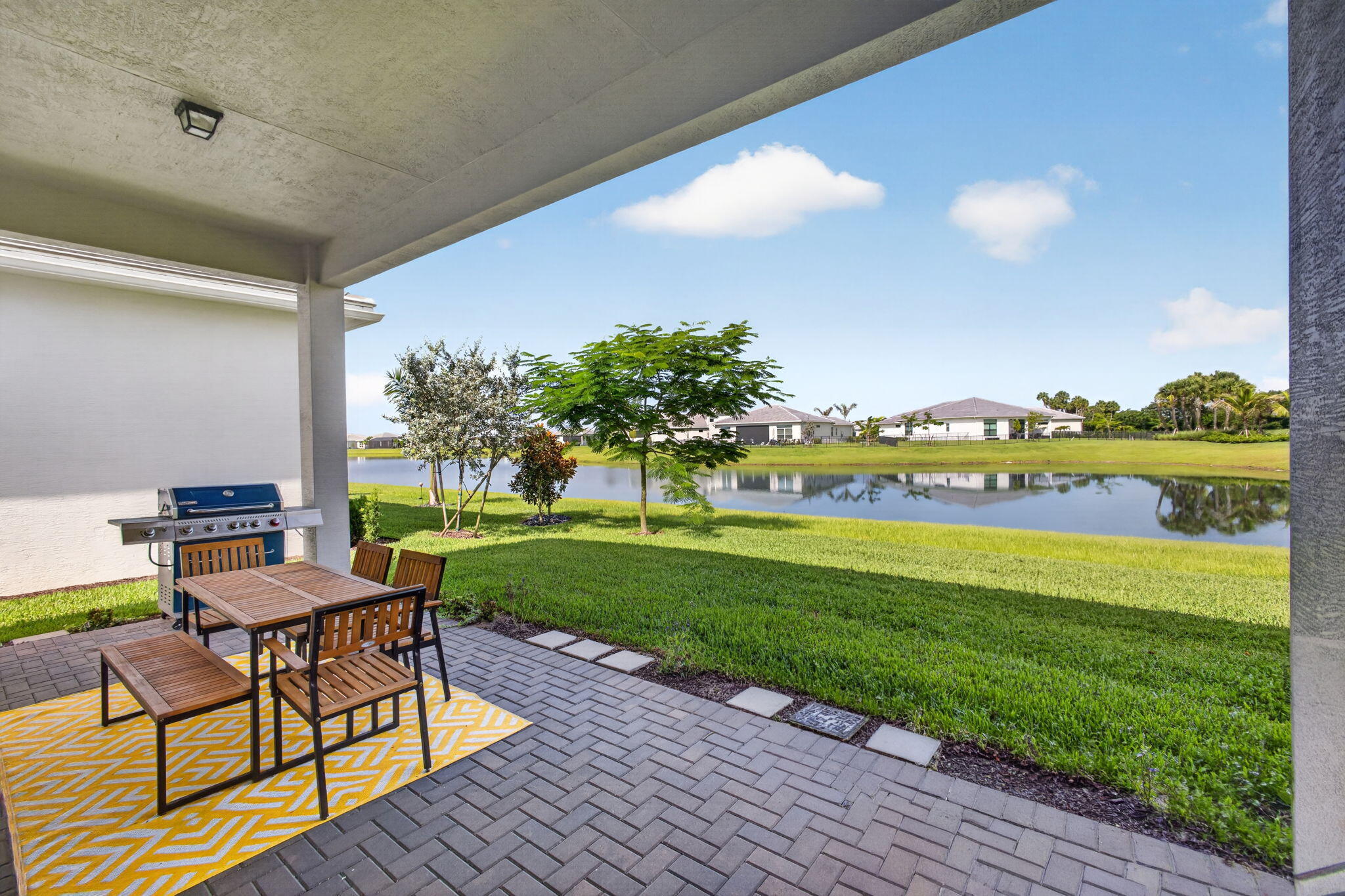 Properties 5469 Hutchinson Way