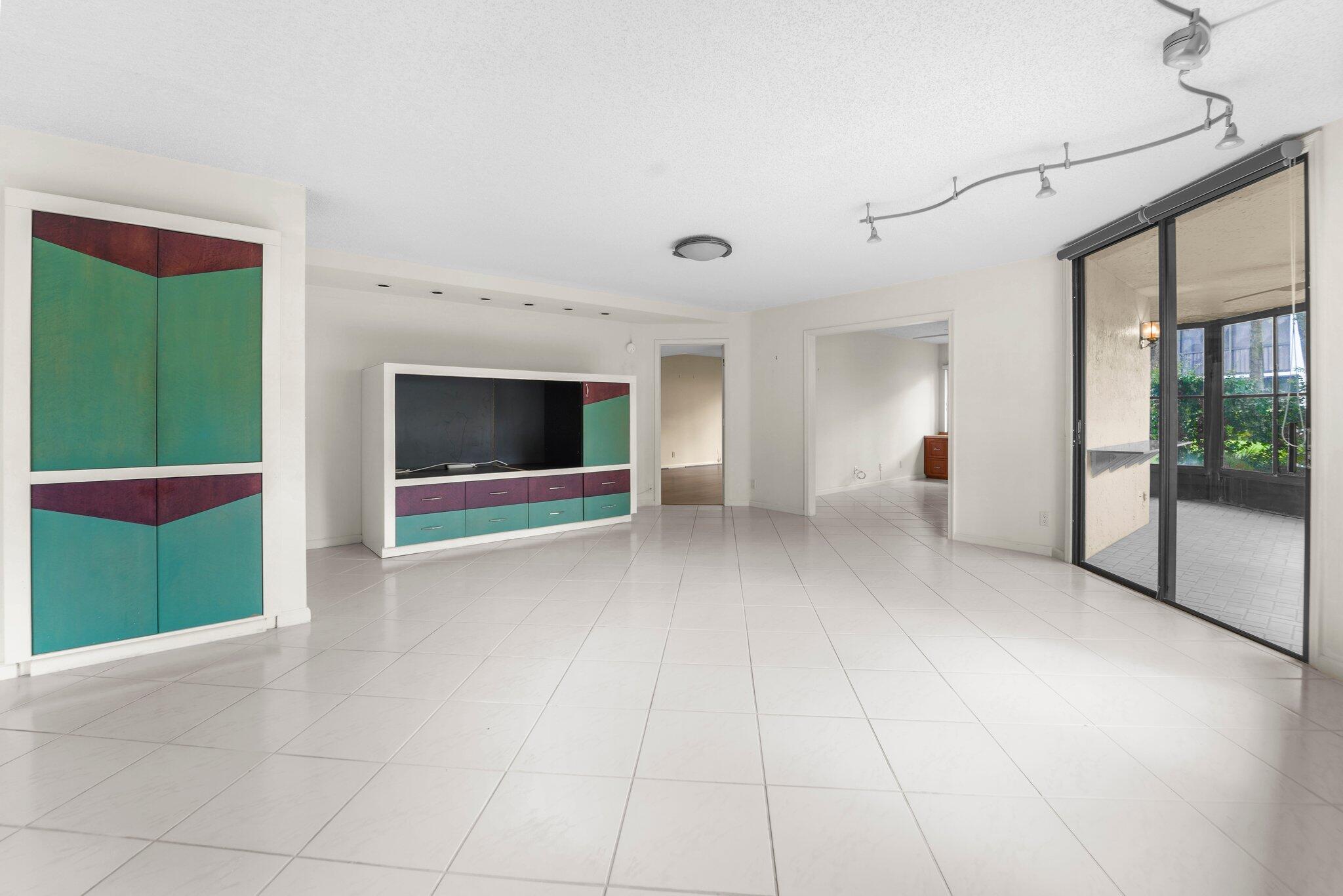 15322 Strathearn Drive 11802