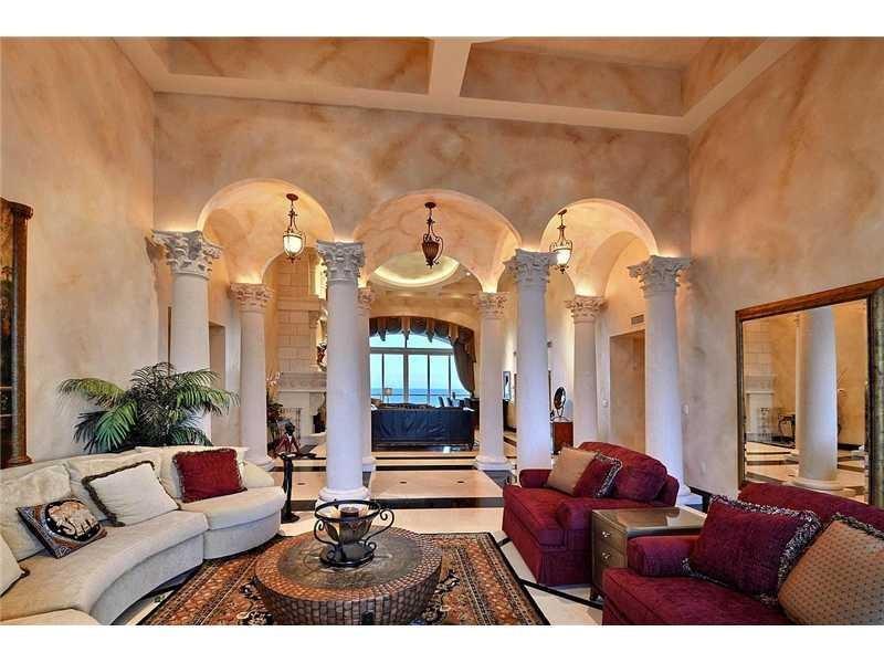 THE PALMS - Residential