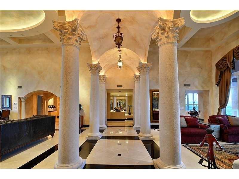 THE PALMS - Residential