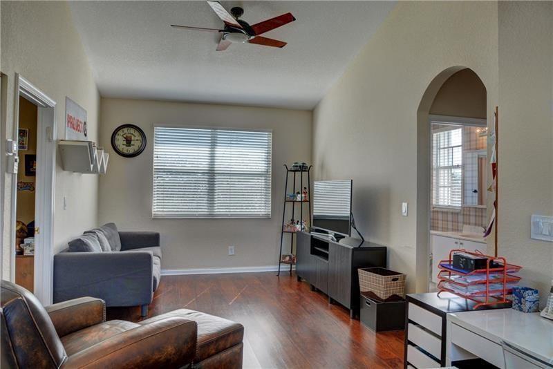 PARKLAND ISLES - Residential