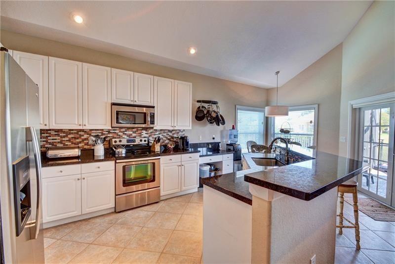 PARKLAND ISLES - Residential