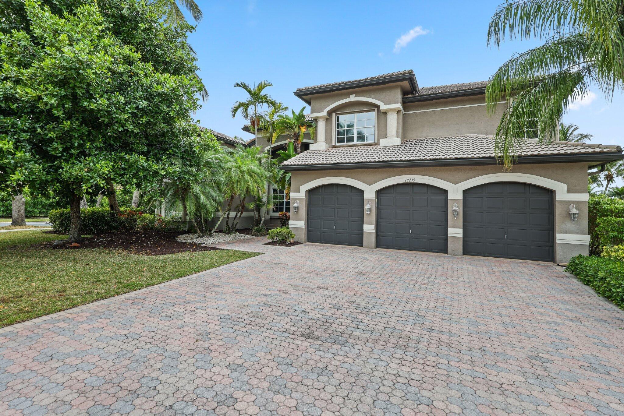 19219 N Creekshore Court
