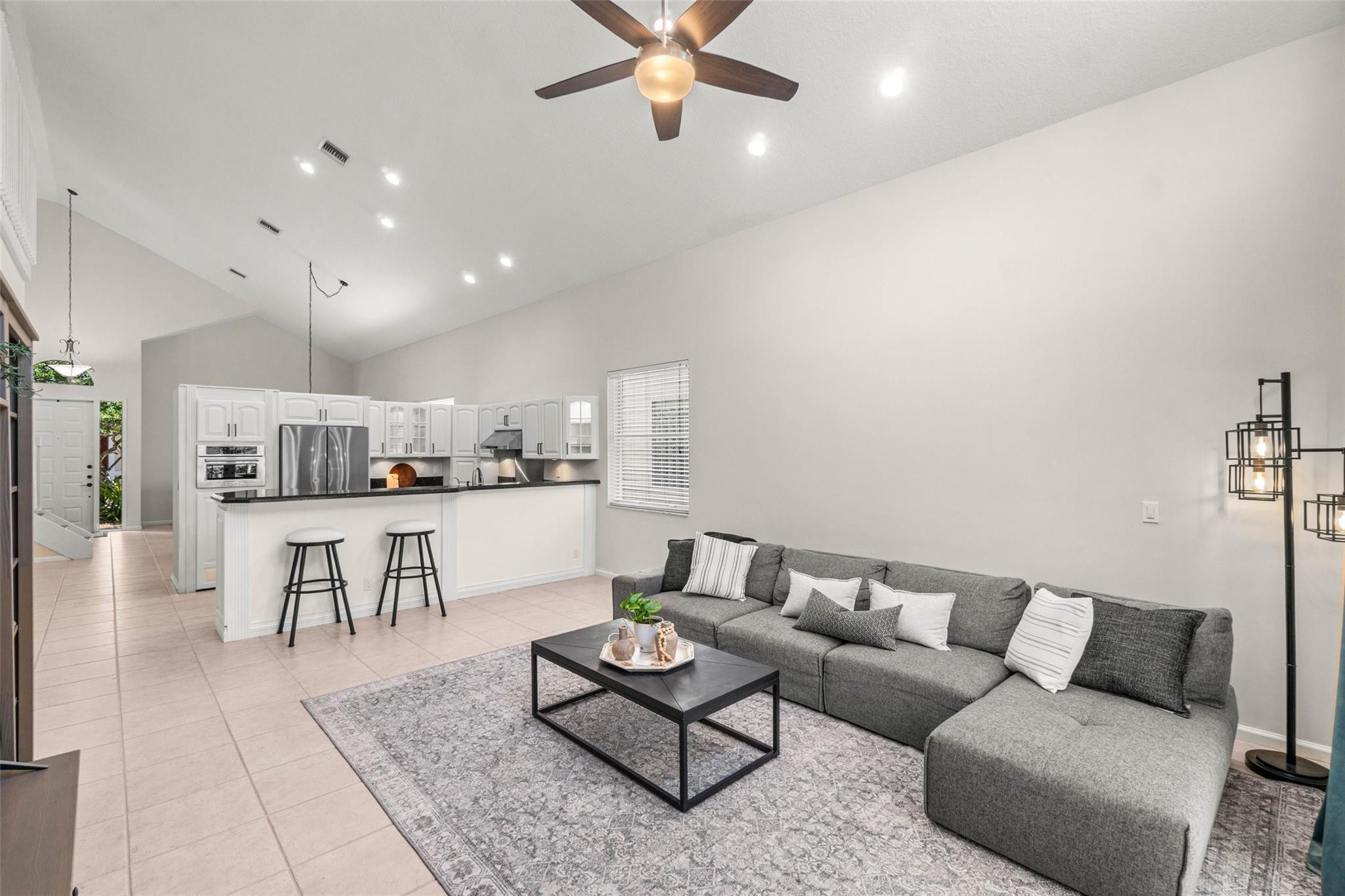 KENSINGTON - Residential