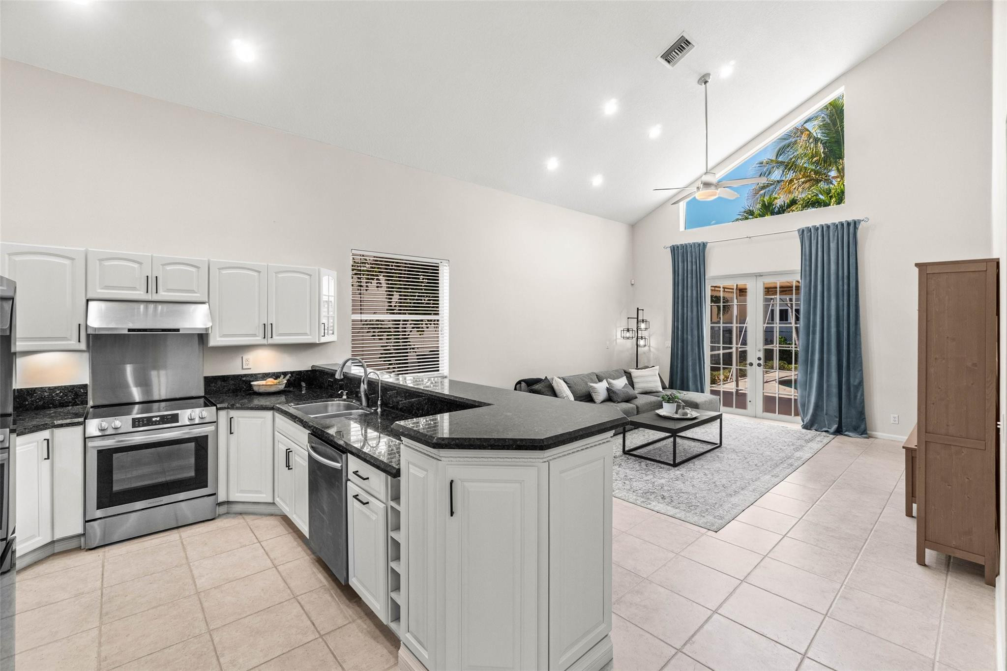 KENSINGTON - Residential