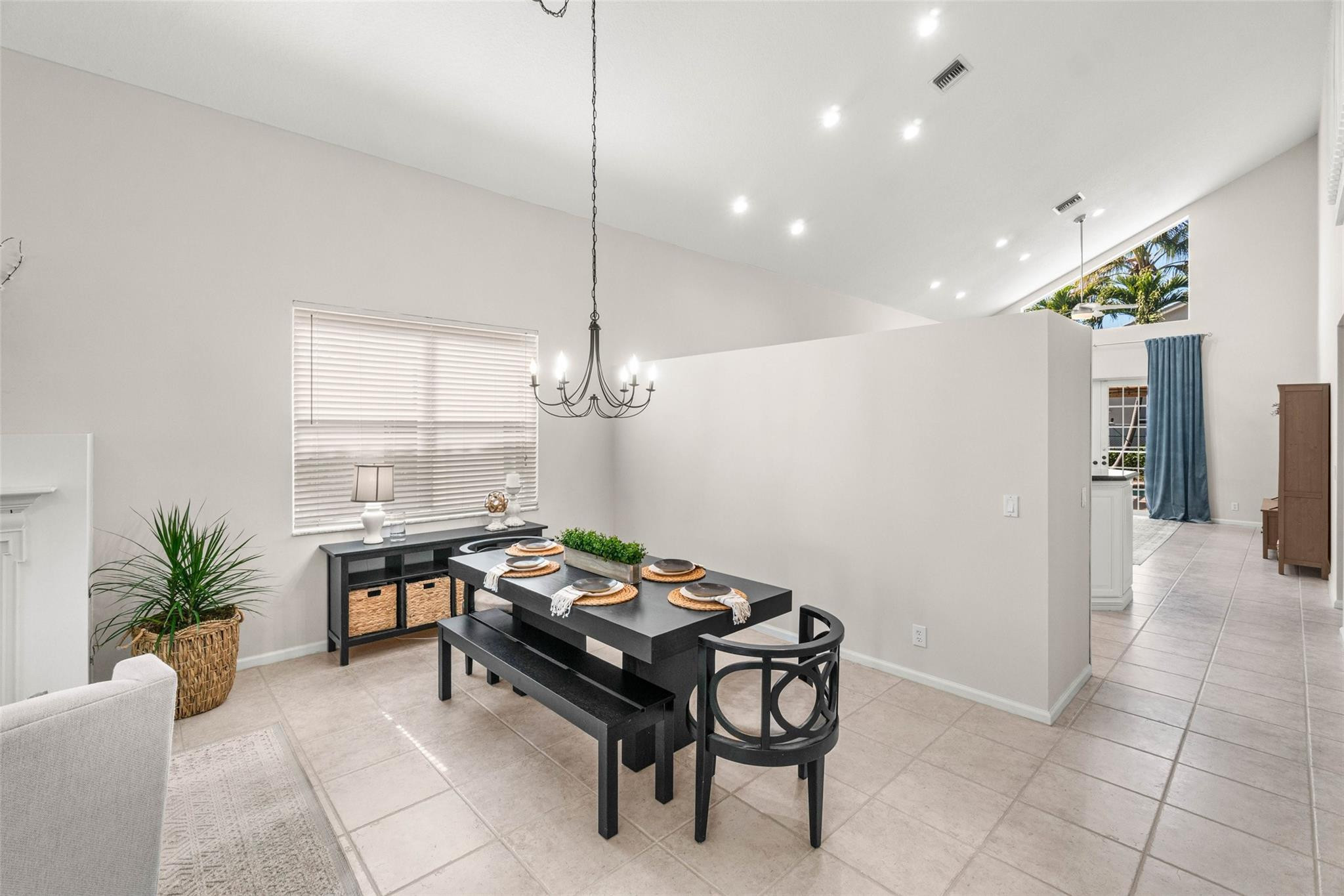 KENSINGTON - Residential