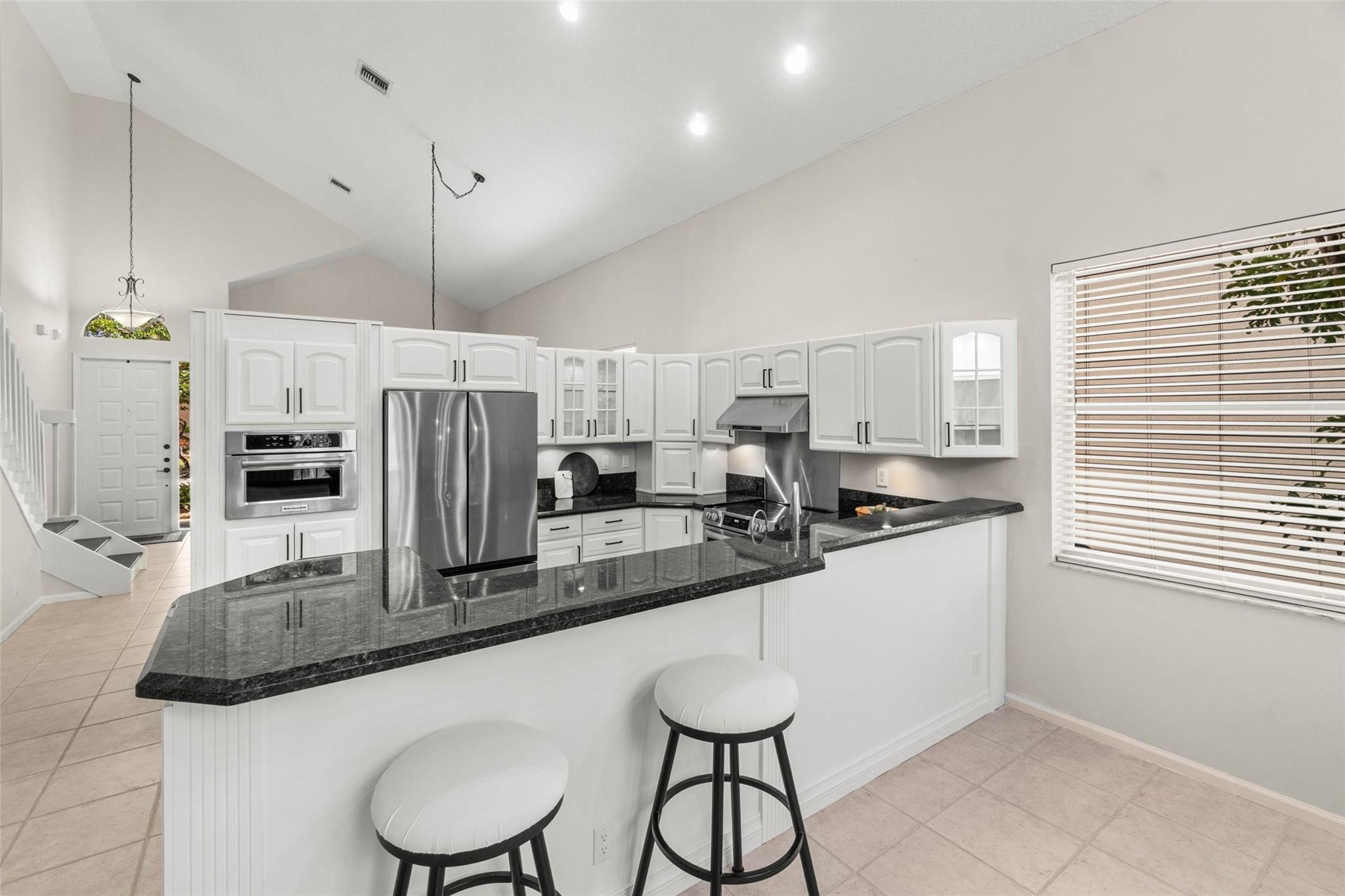 KENSINGTON - Residential