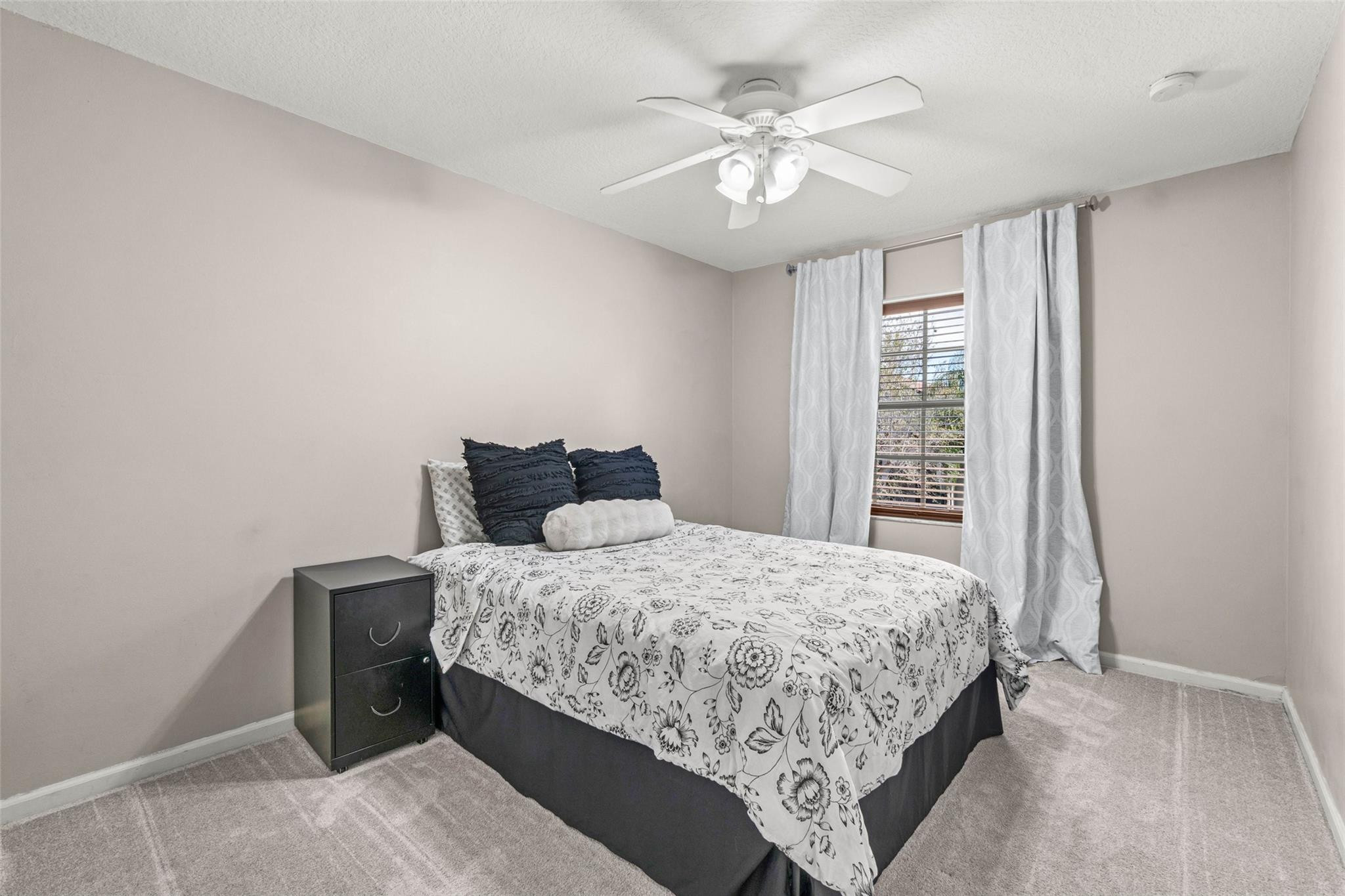 KENSINGTON - Residential