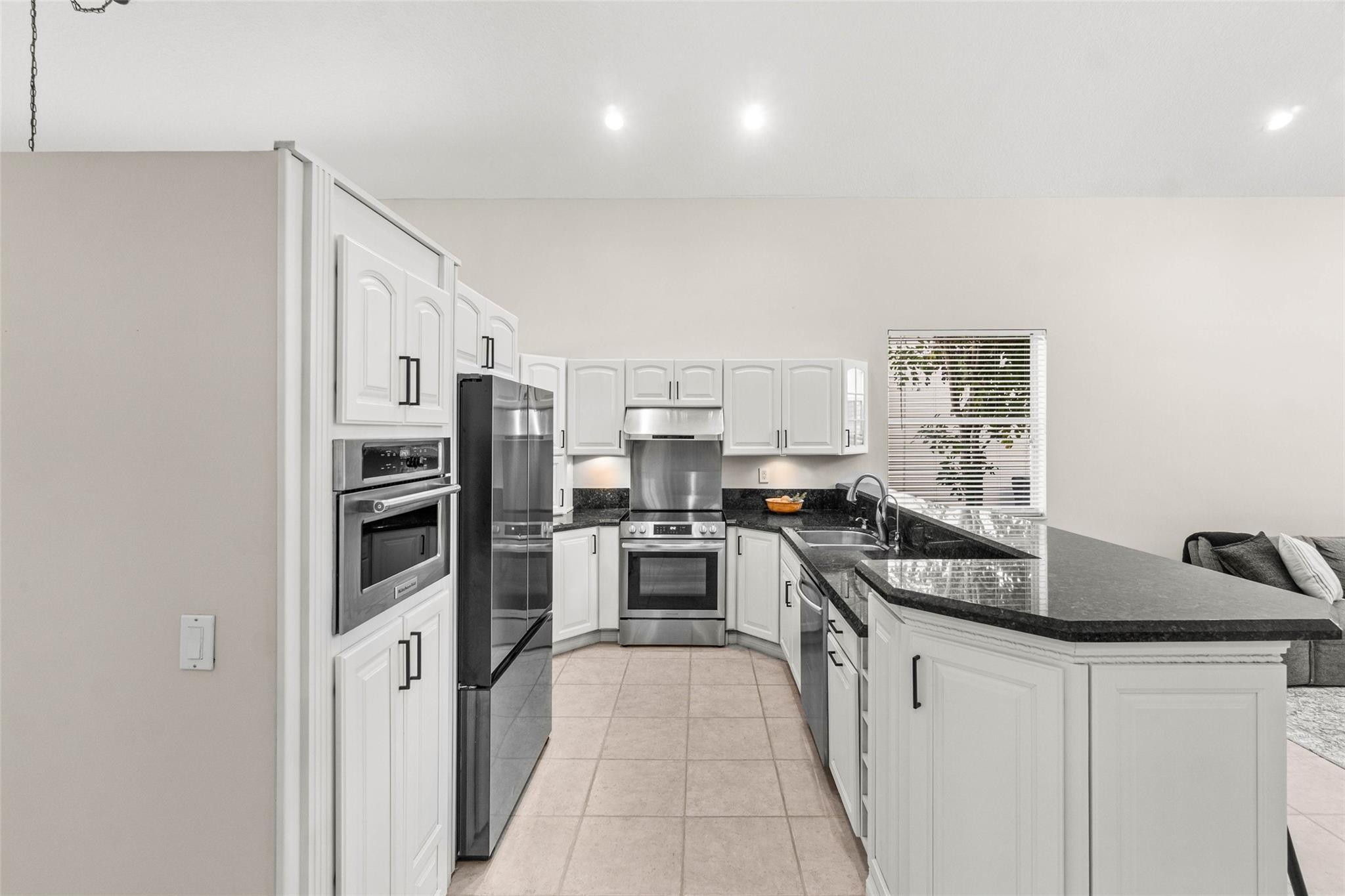 KENSINGTON - Residential