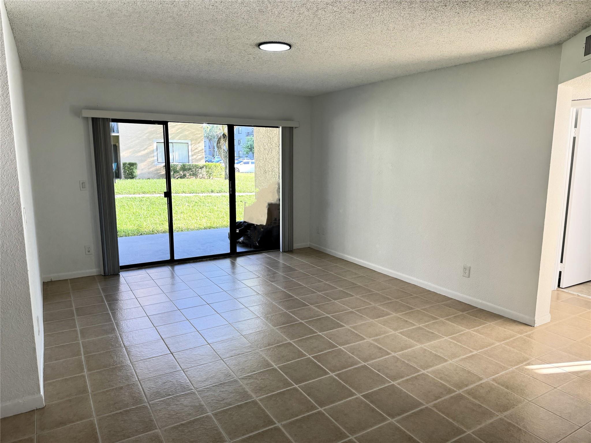 VISCONTI CONDO - Residential Lease