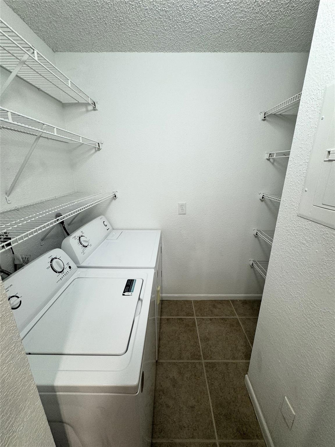 VISCONTI CONDO - Residential Lease