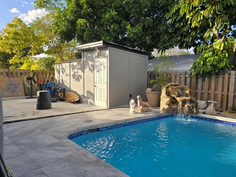 Tiny photo for 7811 NW 40th Court, Coral Springs, FL 33065 (MLS # F10554296)
