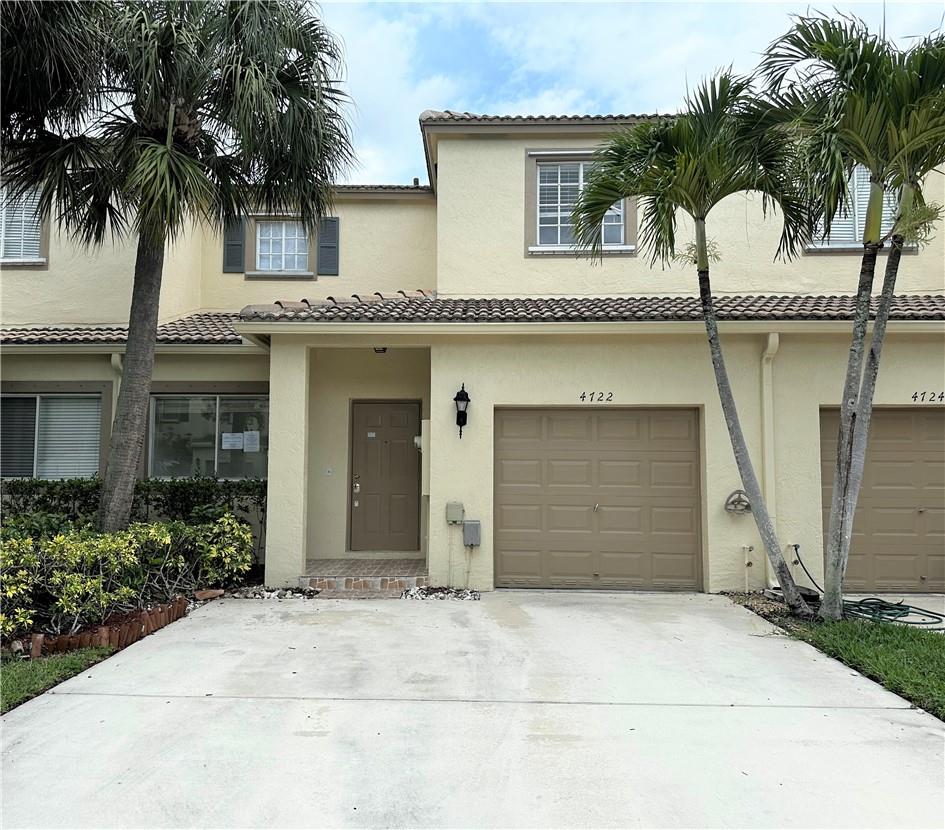 LAGO VISTA - Residential