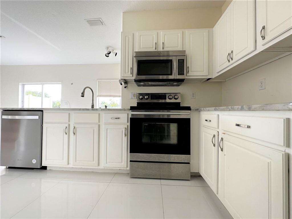 LAGO VISTA - Residential