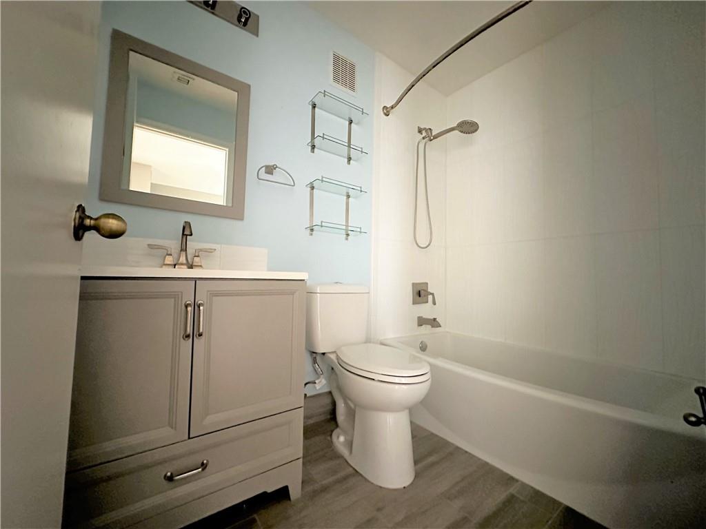 LAGO VISTA - Residential