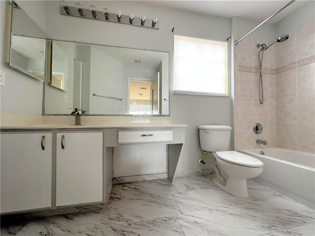 LAGO VISTA - Residential