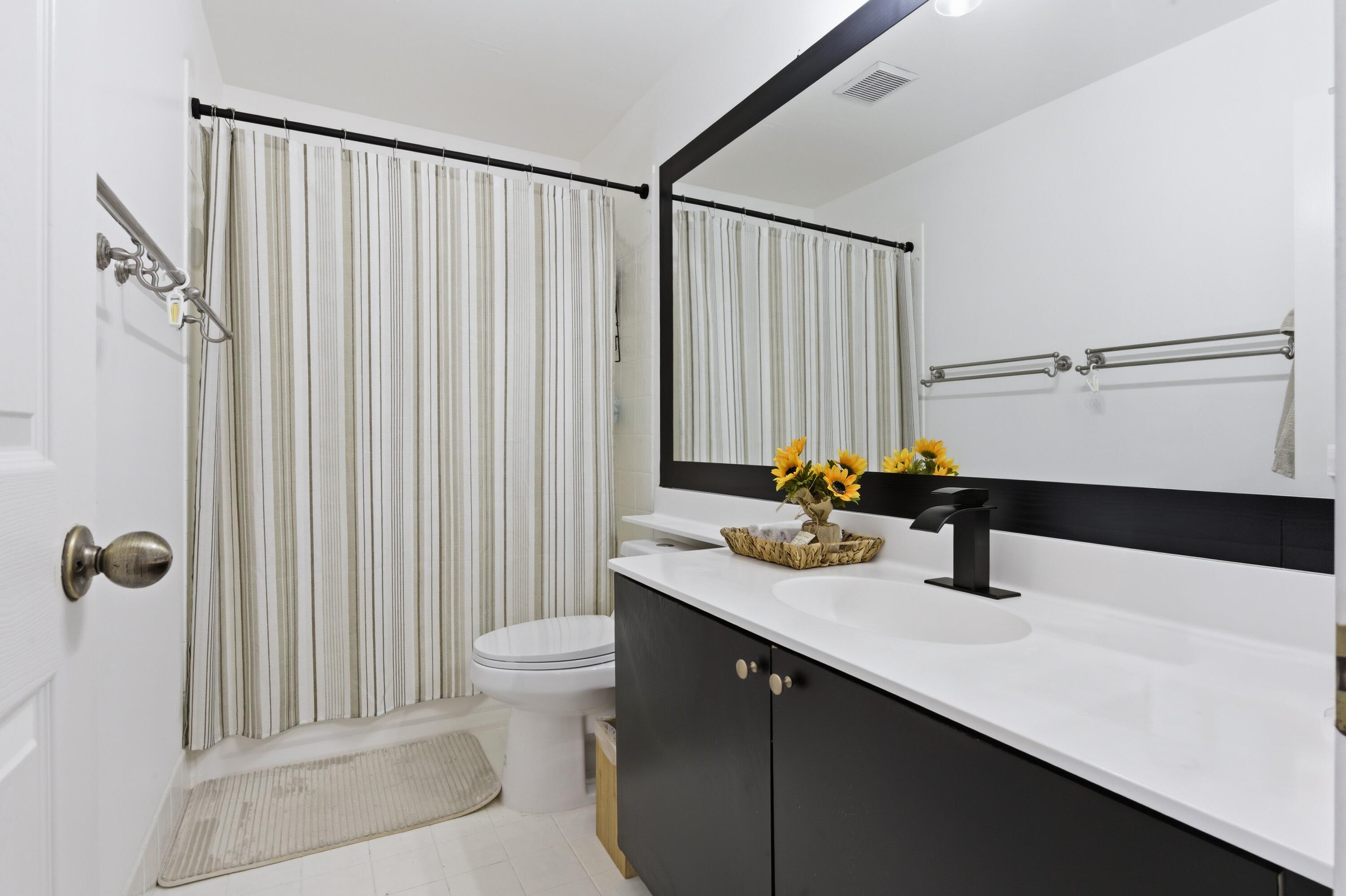 LAKE CHARLESTON TR X - Residential Lease