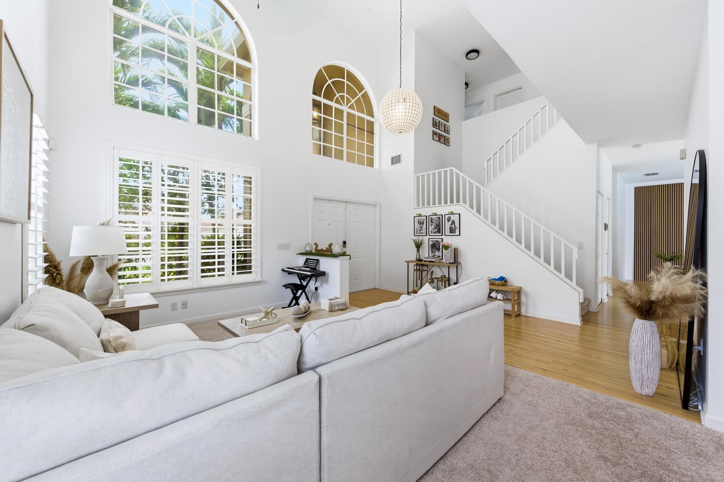 LAKE CHARLESTON TR X - Residential Lease