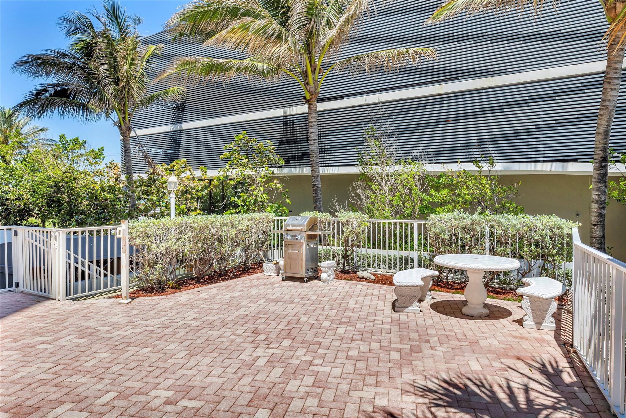 Breakers Condominium - Residential