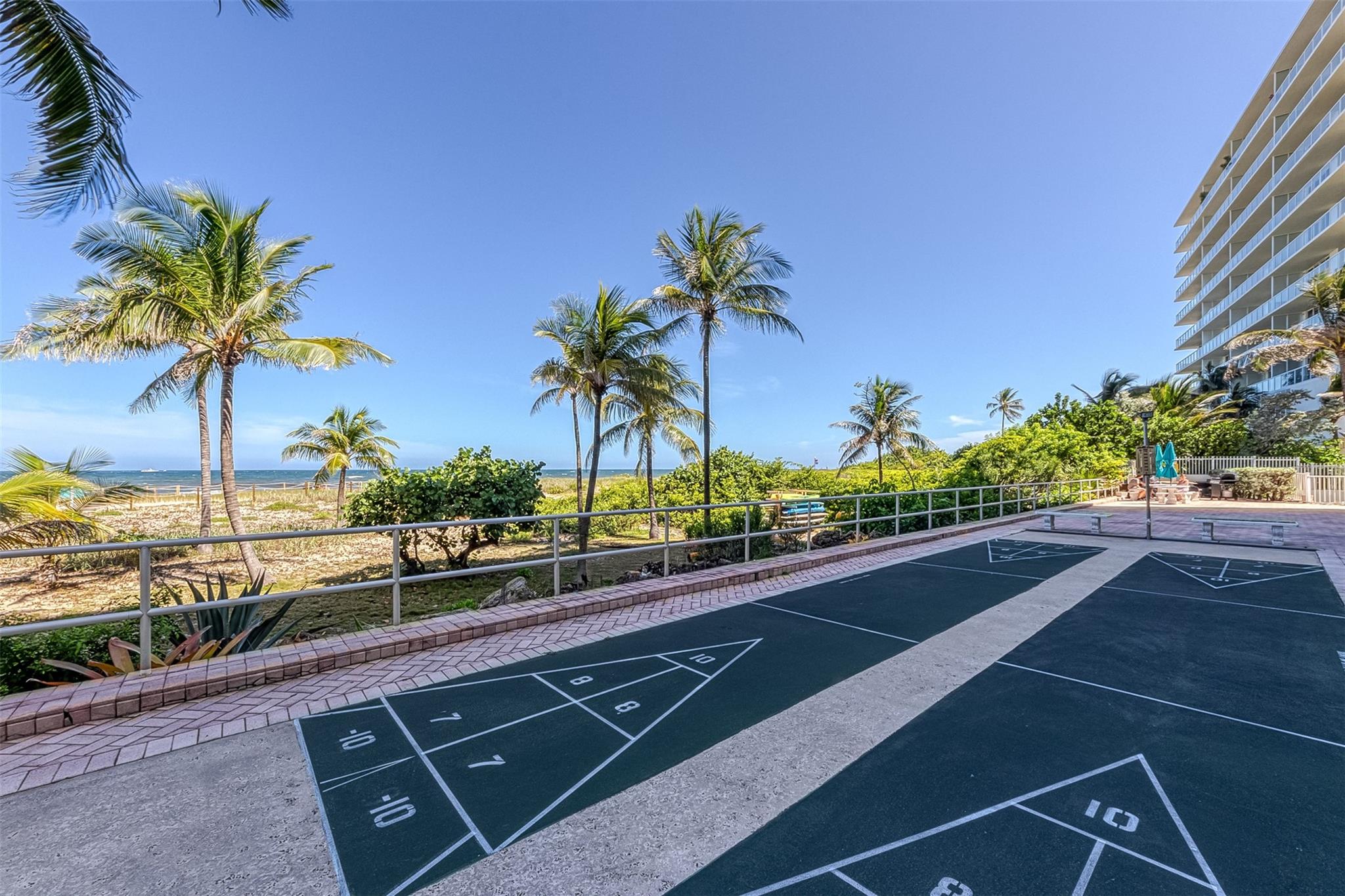 Breakers Condominium - Residential