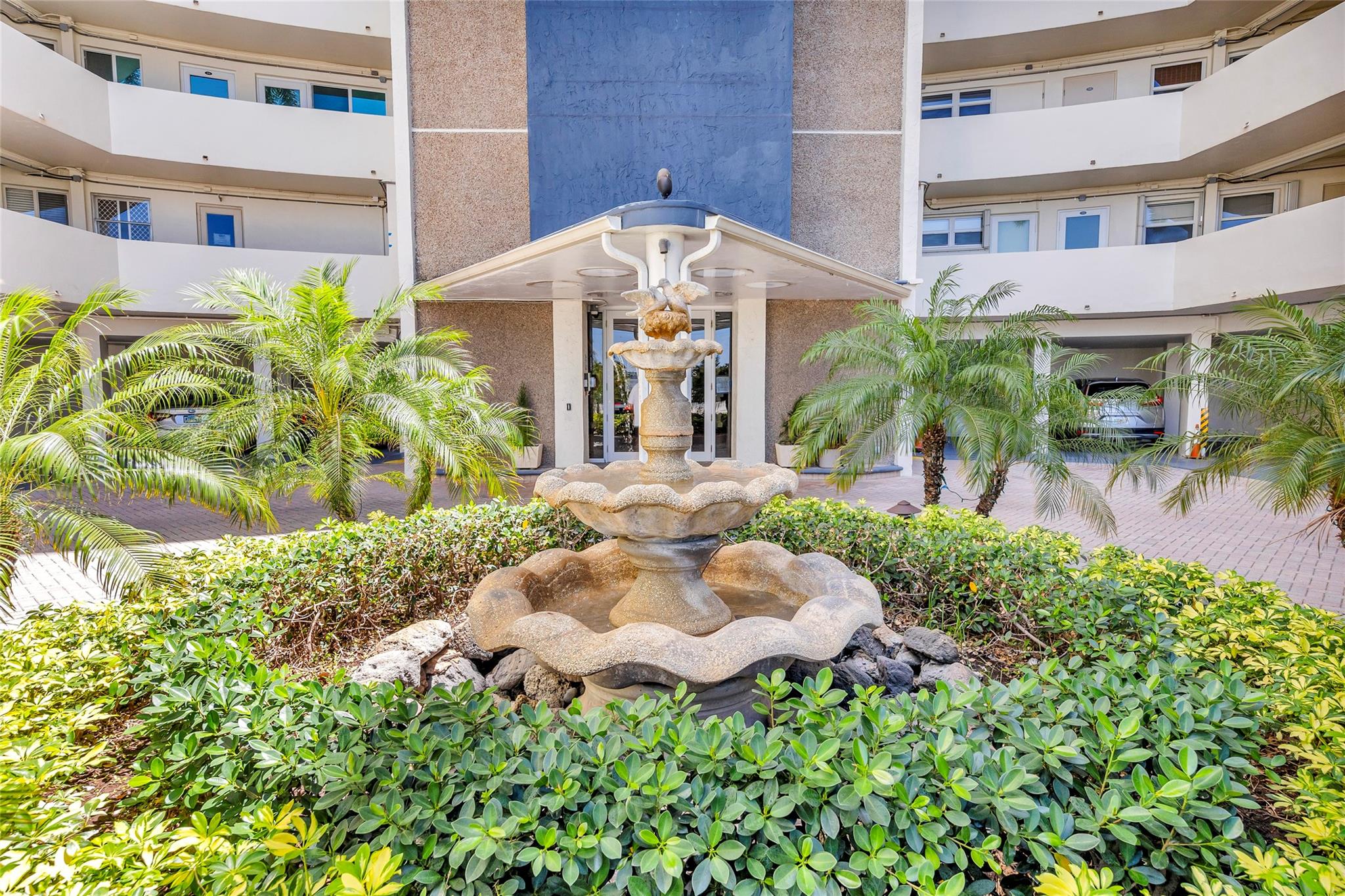 Breakers Condominium - Residential