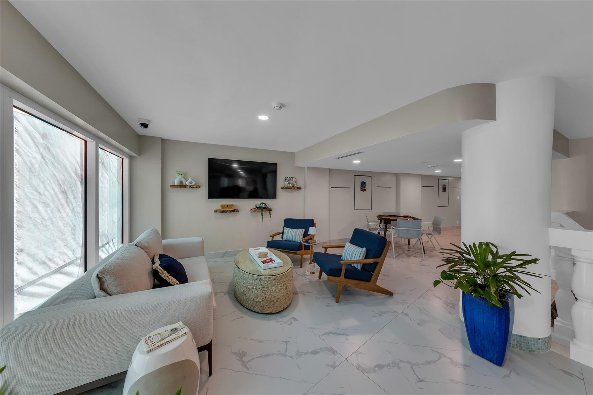 Breakers Condominium - Residential