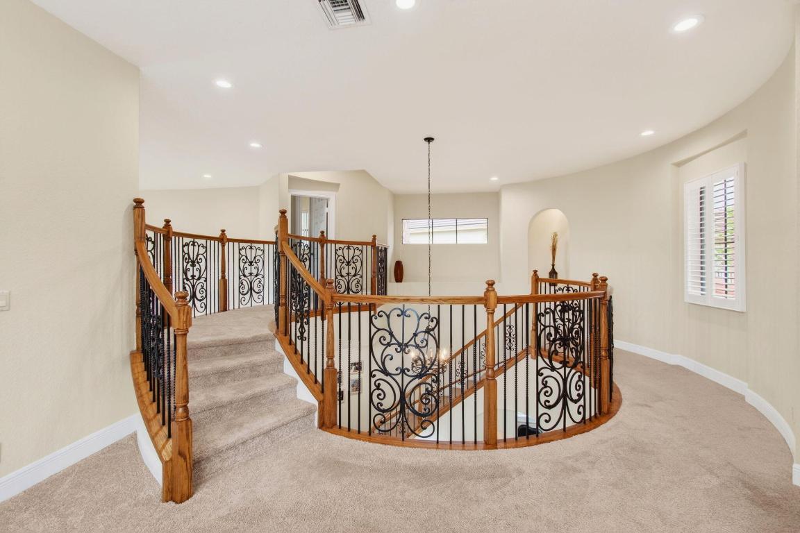 VERSAILLES - Residential