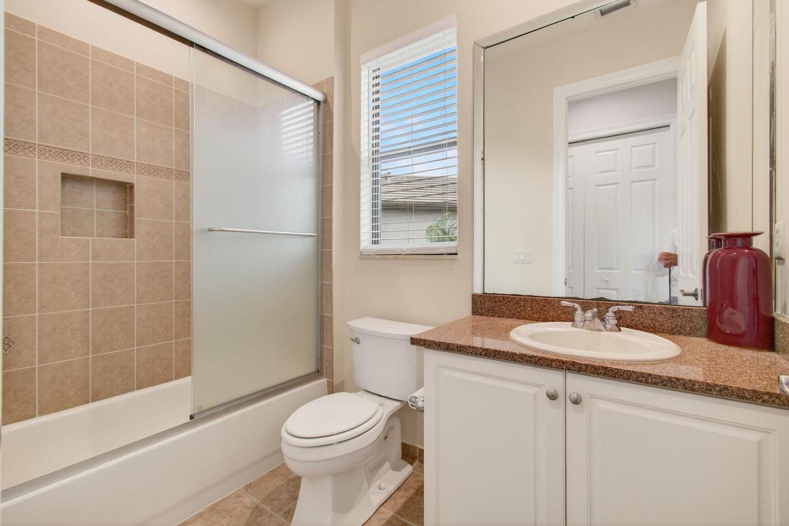 VERSAILLES - Residential