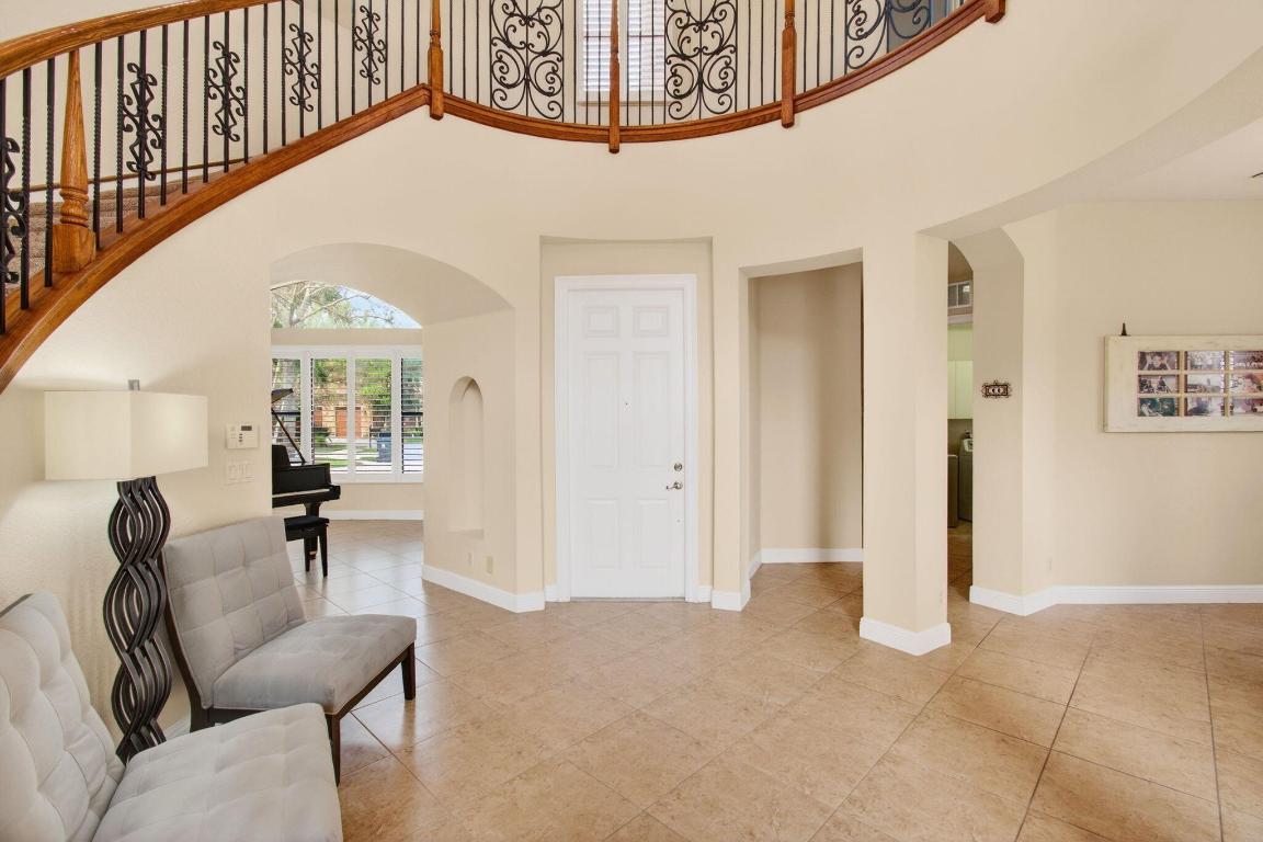 VERSAILLES - Residential