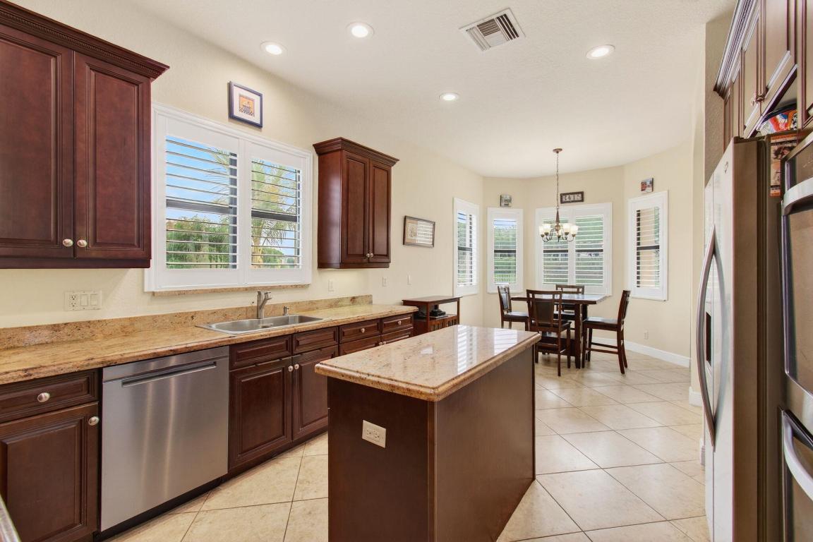 VERSAILLES - Residential