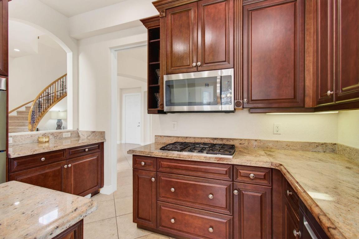 VERSAILLES - Residential