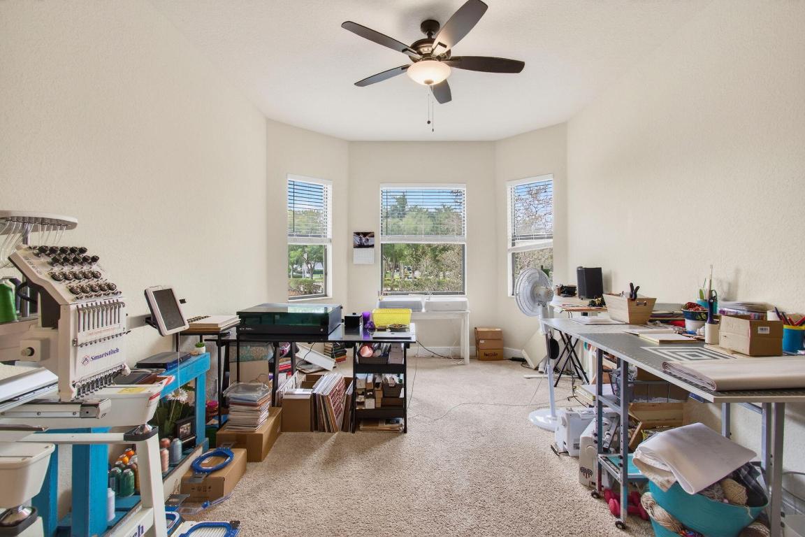 VERSAILLES - Residential