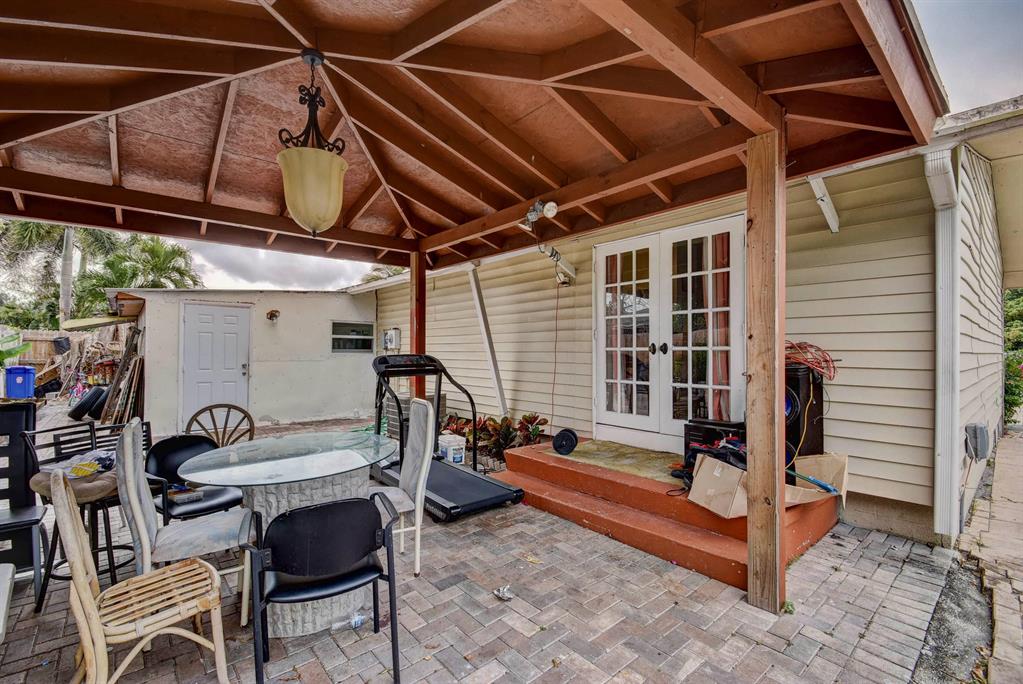 SEMINOLE MANOR 2 - Residential