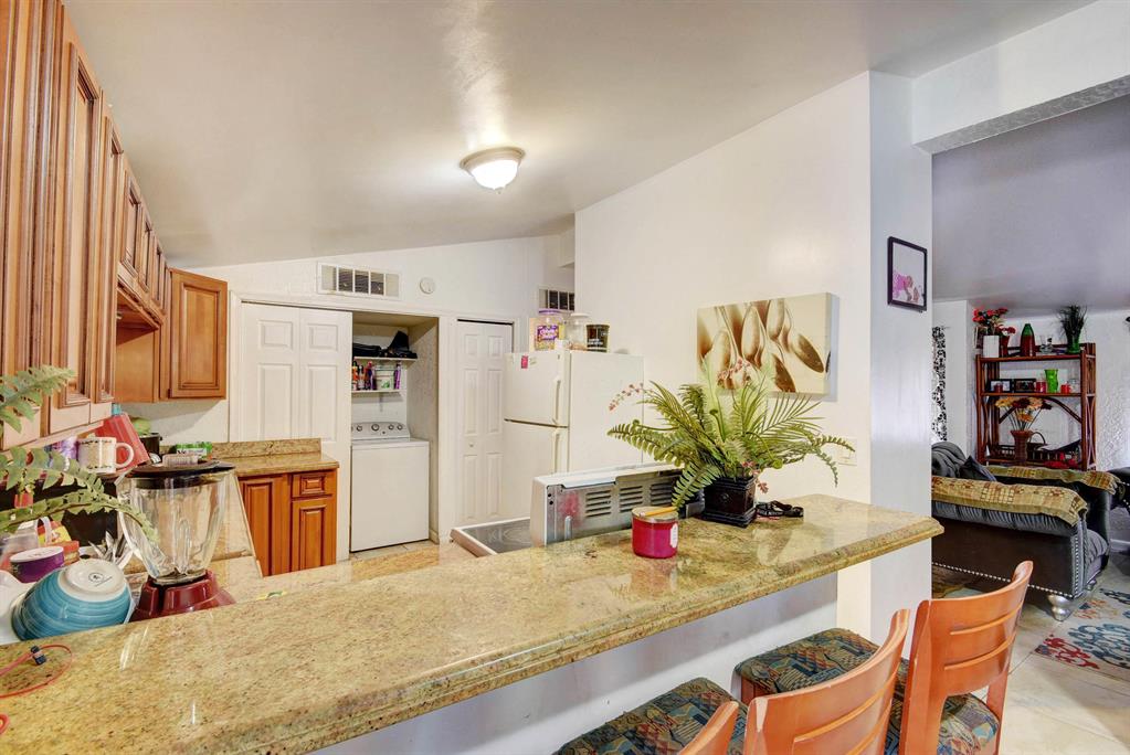 SEMINOLE MANOR 2 - Residential