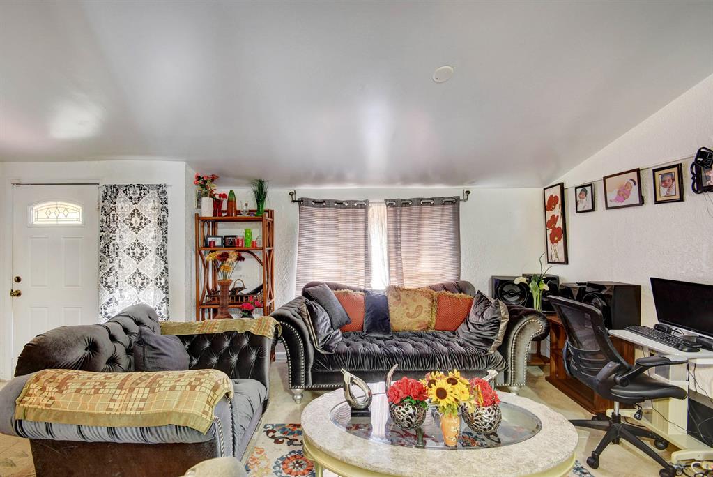 SEMINOLE MANOR 2 - Residential