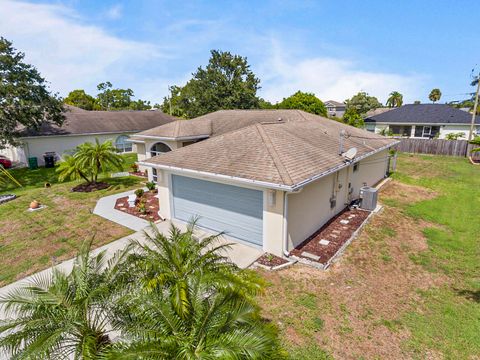 A home in Port St Lucie