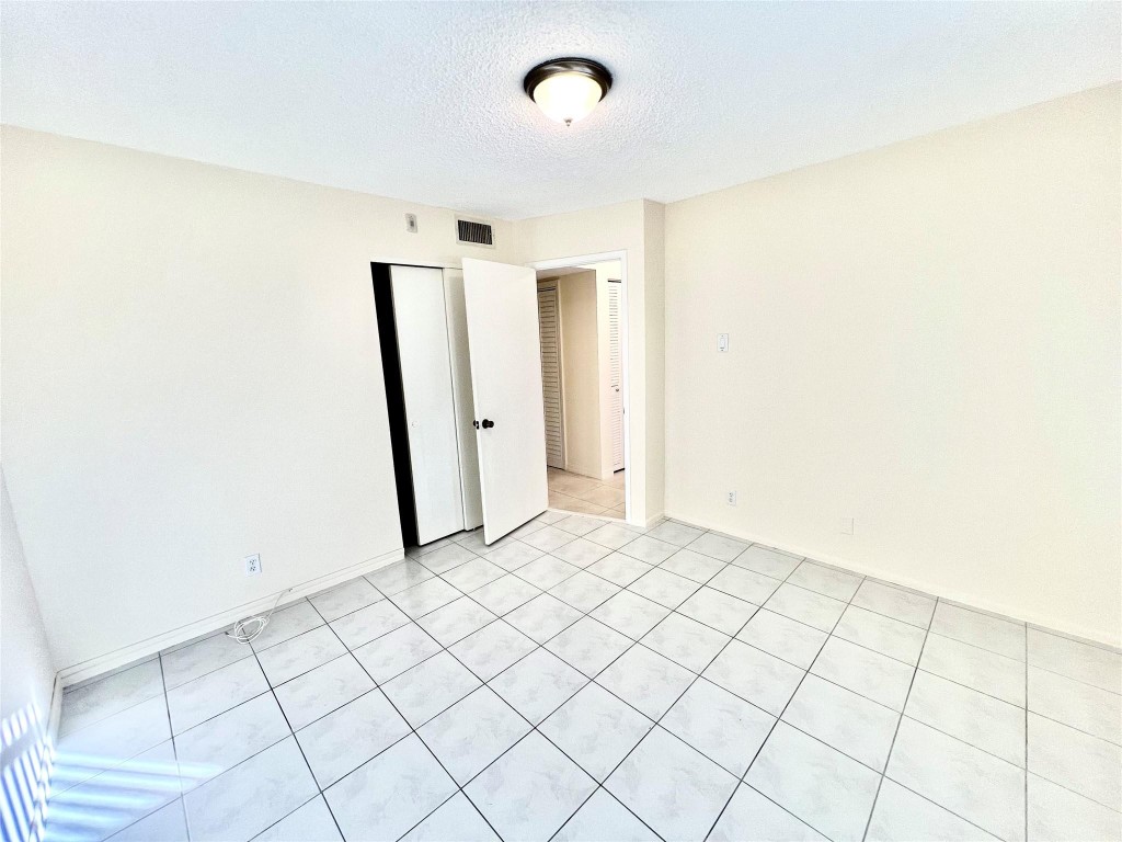 Fairways Royale Condo - Residential Lease