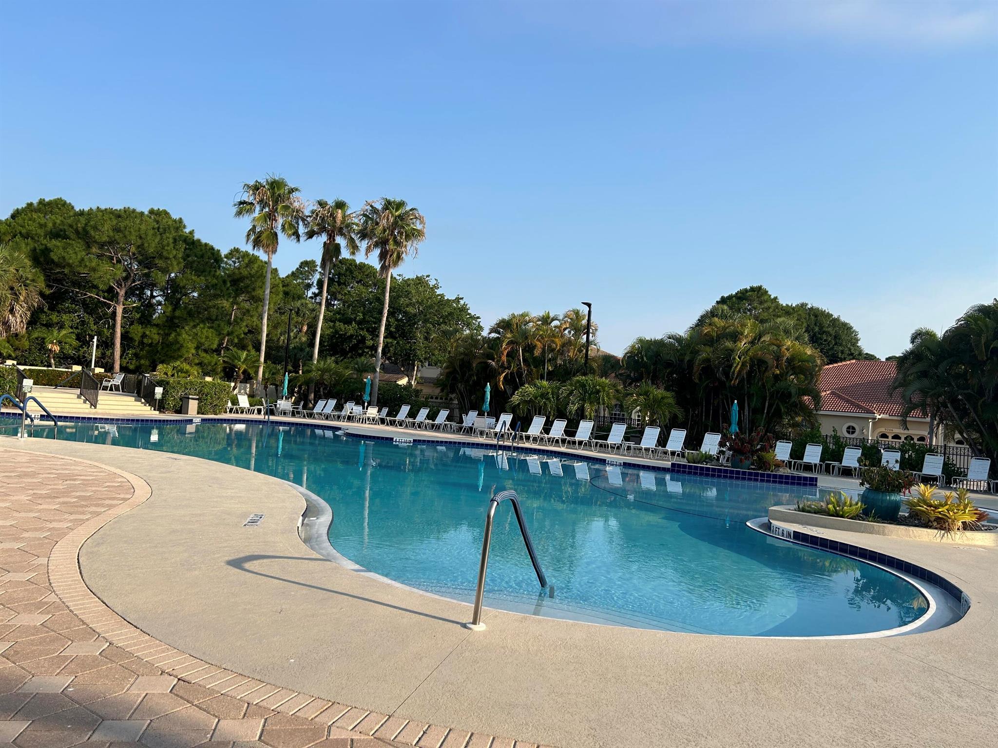 CASTLE PINES CONDOMINIUM - Residential Lease