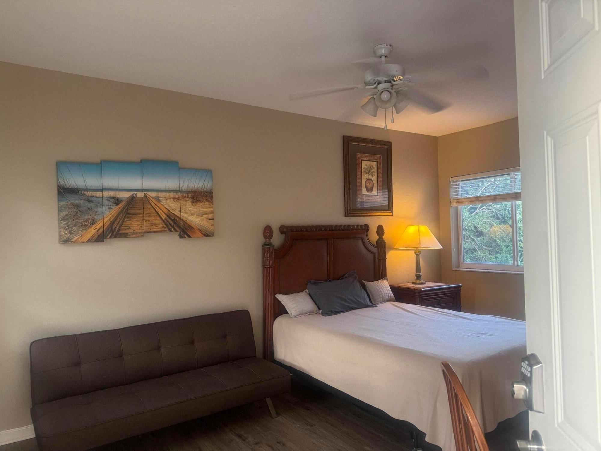 CASTLE PINES CONDOMINIUM - Residential Lease