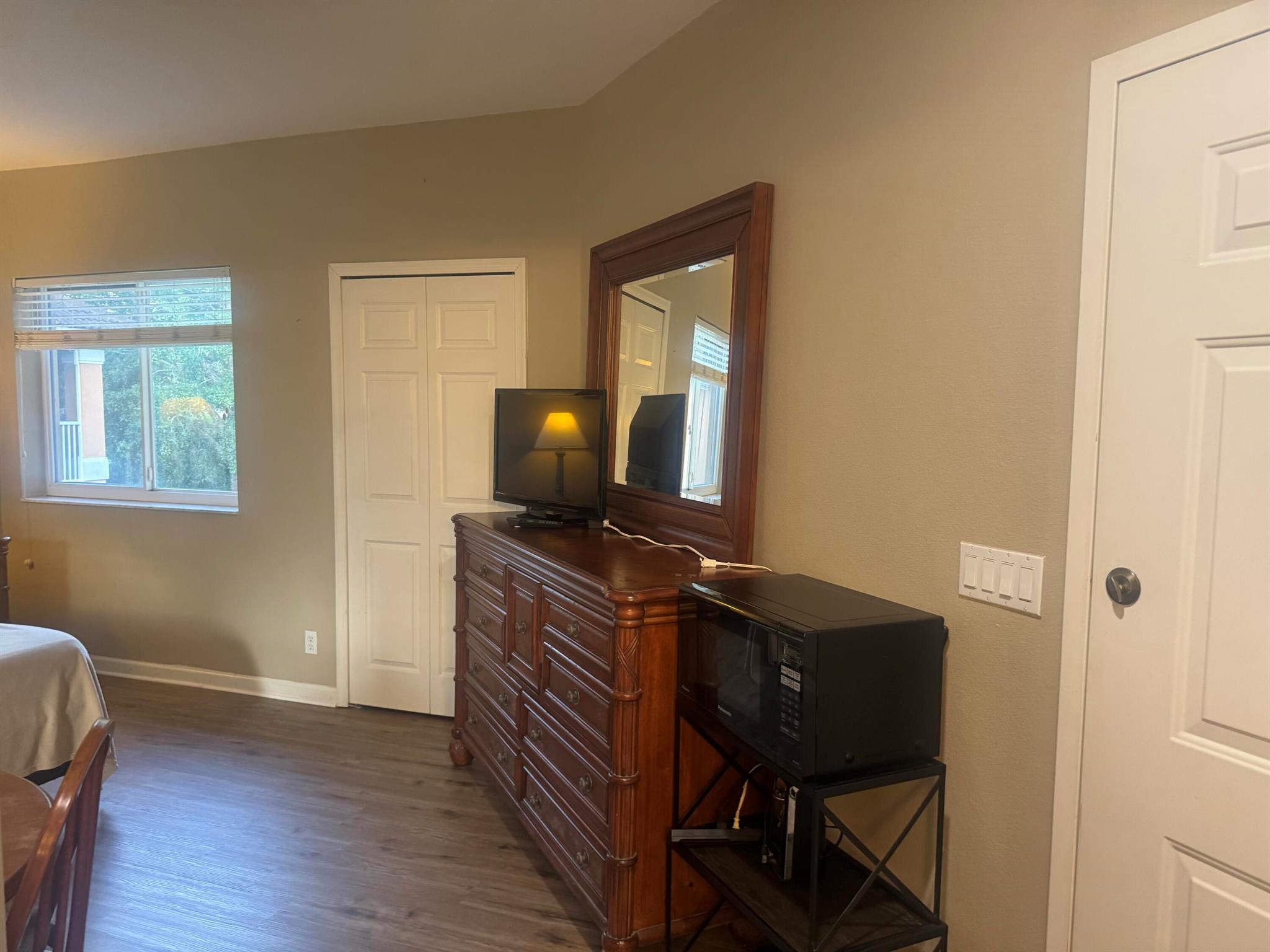 CASTLE PINES CONDOMINIUM - Residential Lease