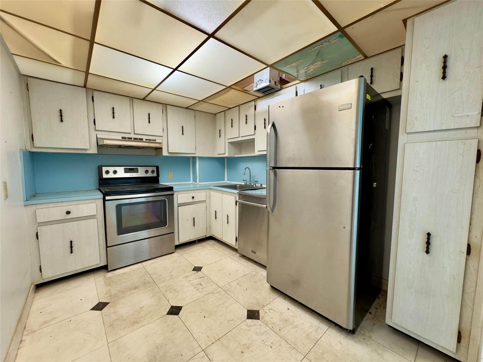 Arlen House East - Residential