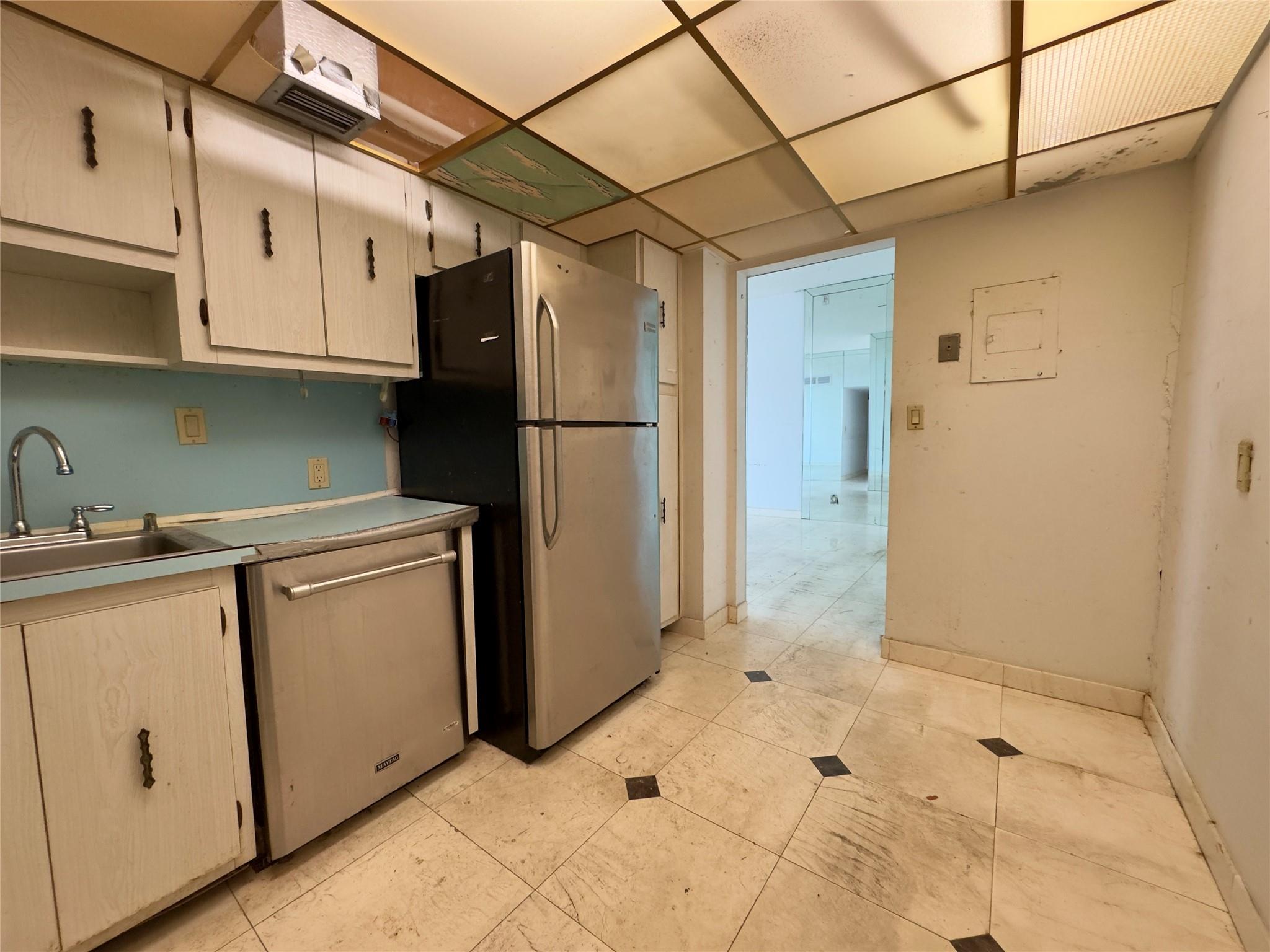 Arlen House East - Residential