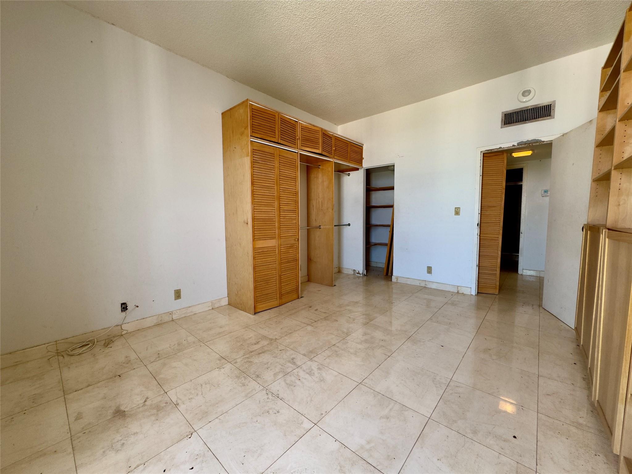 Arlen House East - Residential